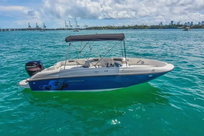 alquiler de barco sin licencia en Es Mercadal, Baleares